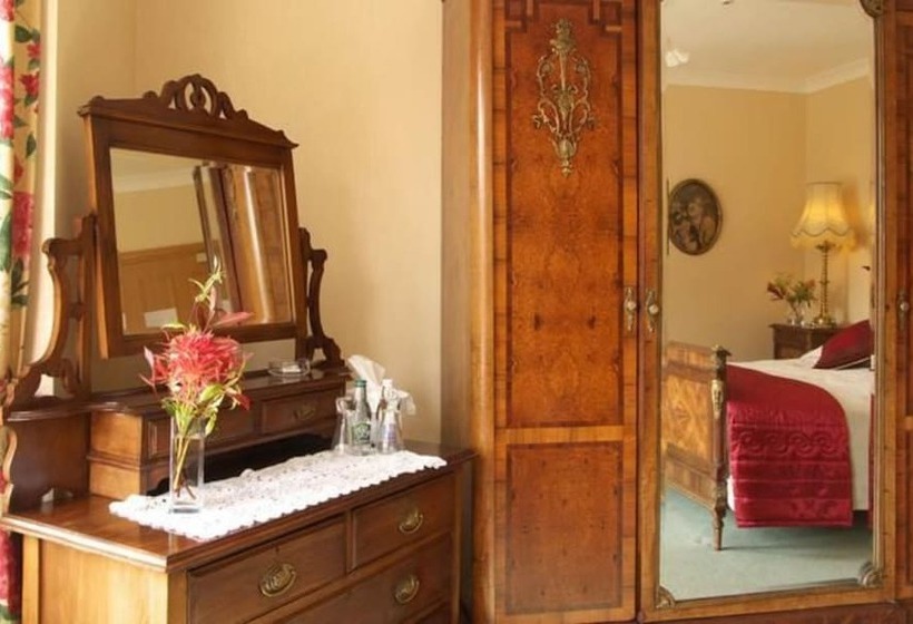 فندق Seaview House