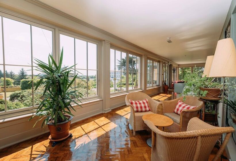 Sheedys Boutique Hotel & Restaurant