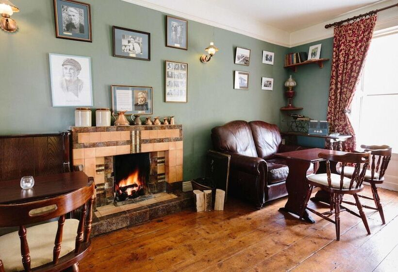 Sheedys Boutique Hotel & Restaurant