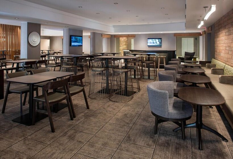 هتل Springhill Suites By Marriott New Orleans Warehouse Arts District