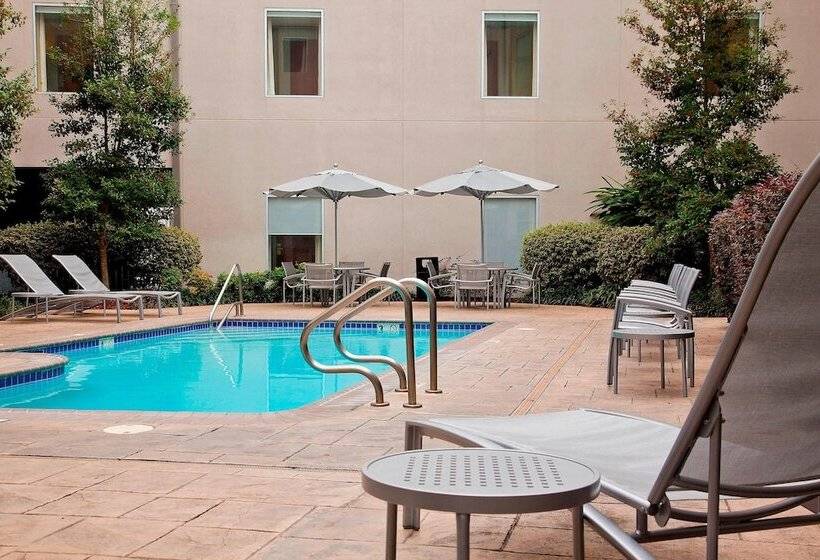 هتل Springhill Suites By Marriott New Orleans Warehouse Arts District