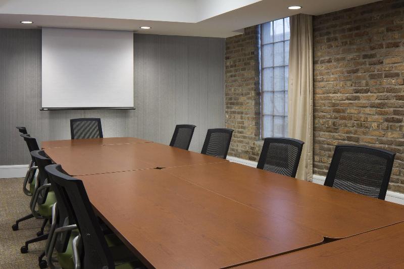 هتل Springhill Suites By Marriott New Orleans Warehouse Arts District