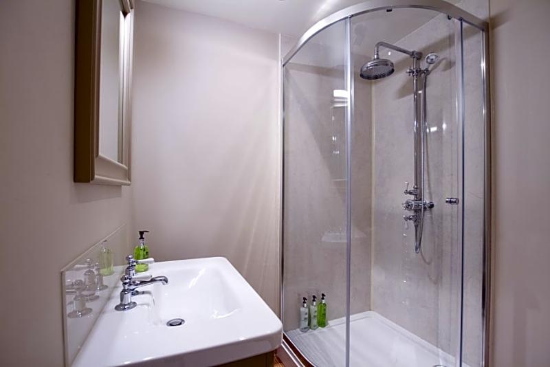 בית מלון כפרי Chapter House