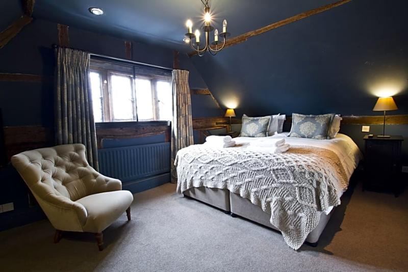 בית מלון כפרי Chapter House