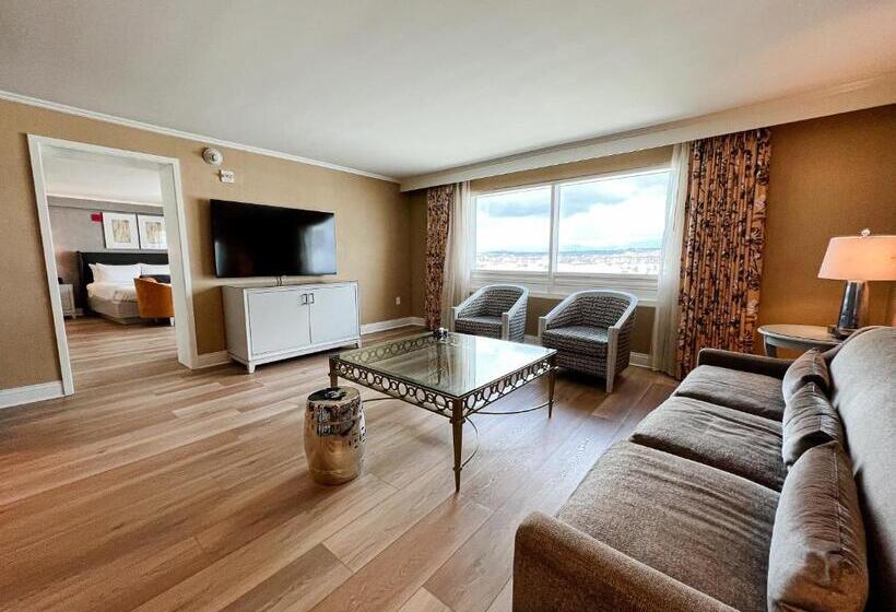 בית מלון כפרי The Commerce Casino &