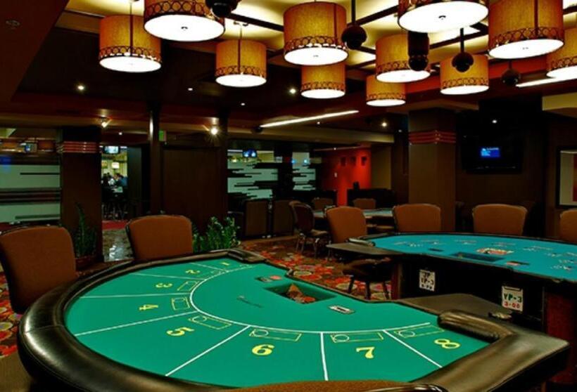 فندق The Commerce Casino &