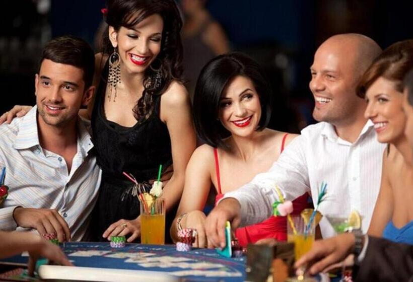 فندق The Commerce Casino &