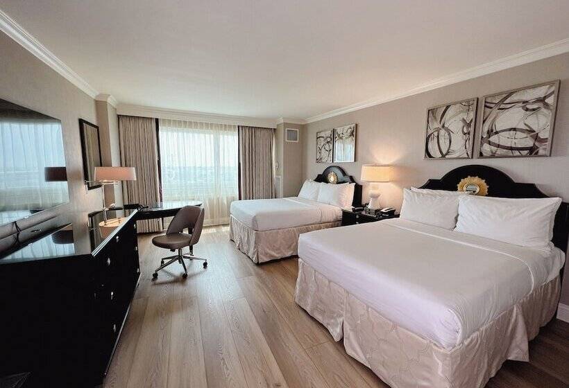 فندق The Commerce Casino &