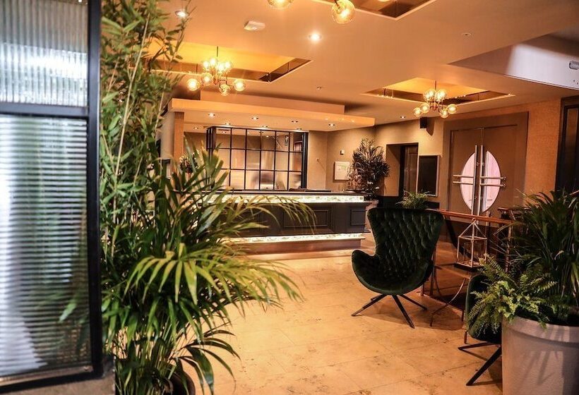 ホテル The Lansdowne