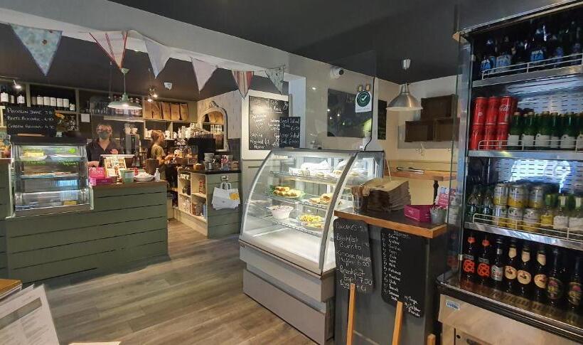 ホテル The Lemon Leaf Café Bar And Townhouse