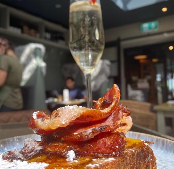 ホテル The Lemon Leaf Café Bar And Townhouse