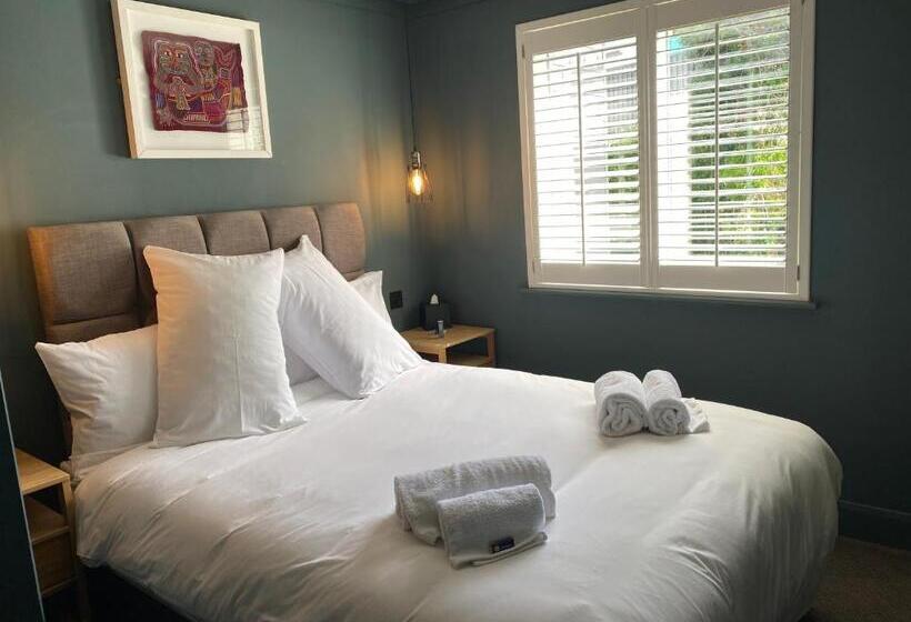 ホテル The Lemon Leaf Café Bar And Townhouse