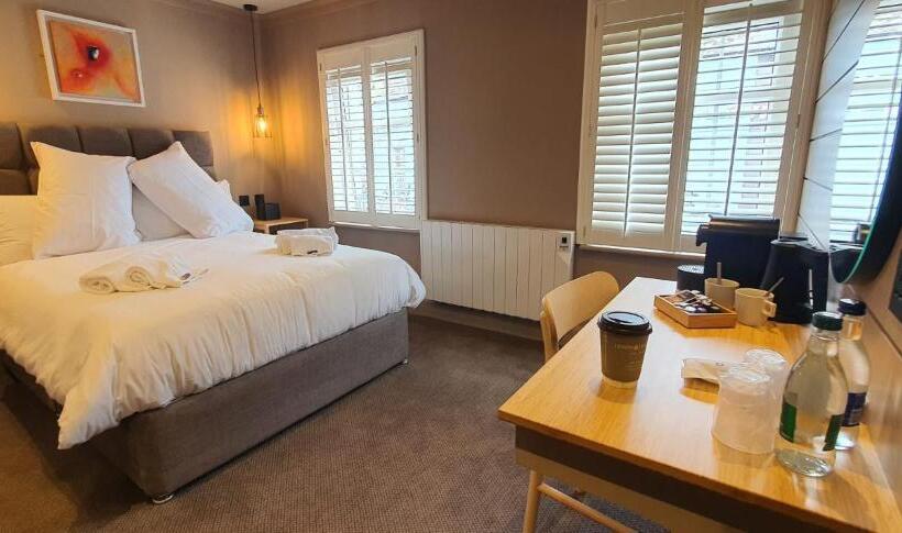 ホテル The Lemon Leaf Café Bar And Townhouse