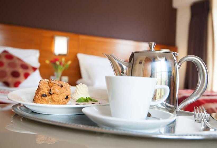 בית מלון כפרי The Mariner, Westport