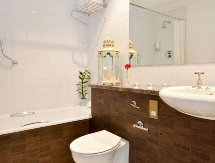 בית מלון כפרי The Mariner, Westport