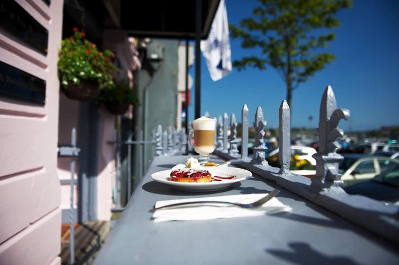 Отель The Old Bank Town House