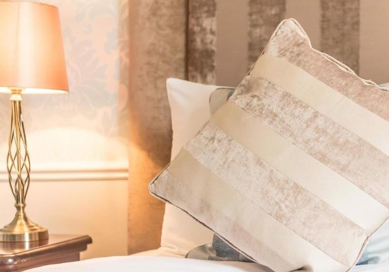 Отель The Old Bank Town House