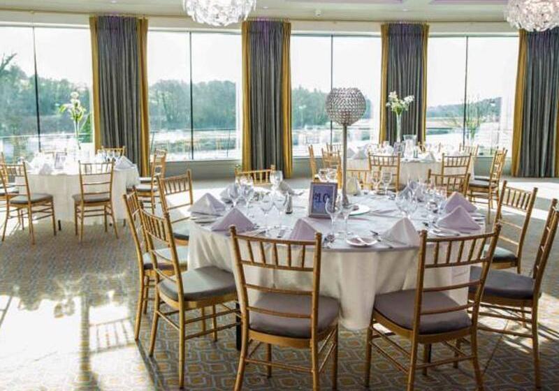 호텔 The Riverside Park