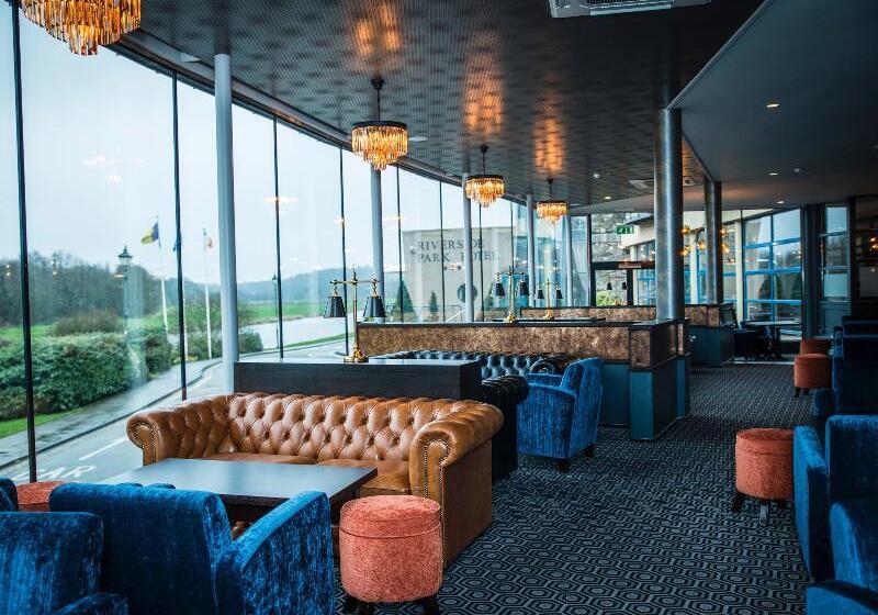 호텔 The Riverside Park