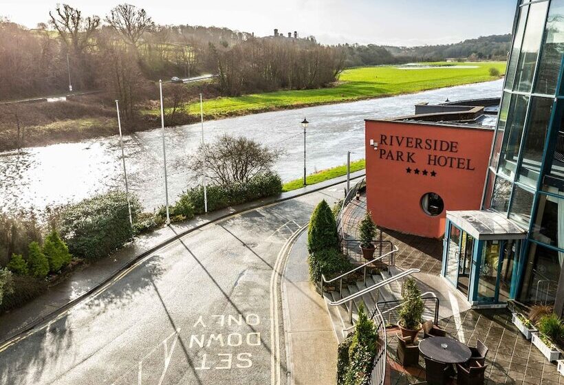 호텔 The Riverside Park