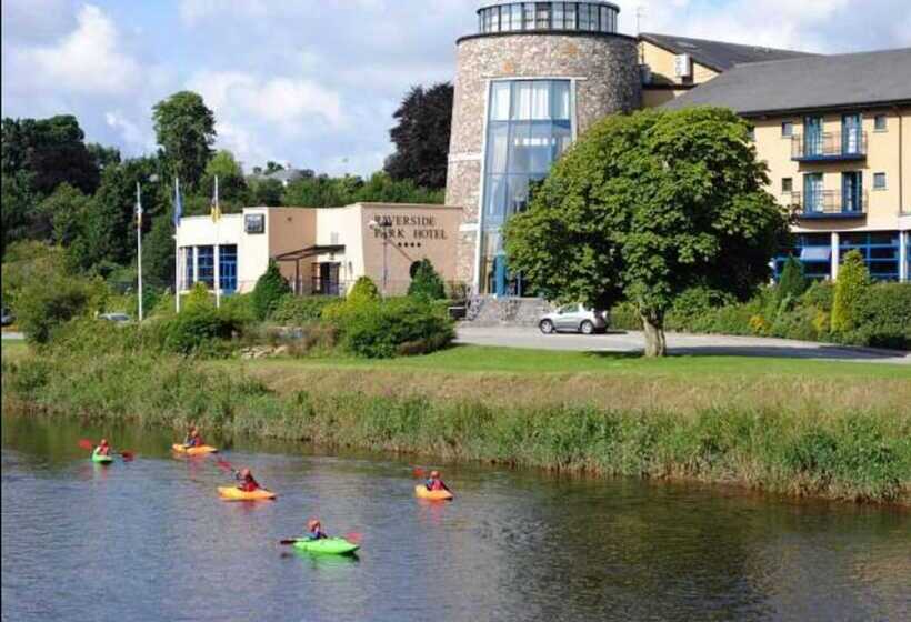 호텔 The Riverside Park