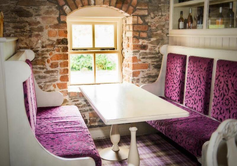 호텔 The Riverside Park