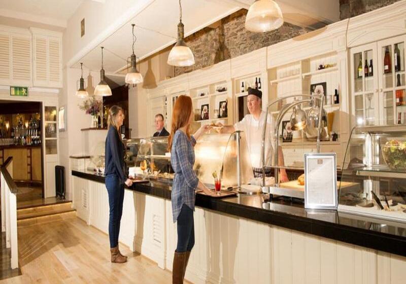 호텔 The Riverside Park