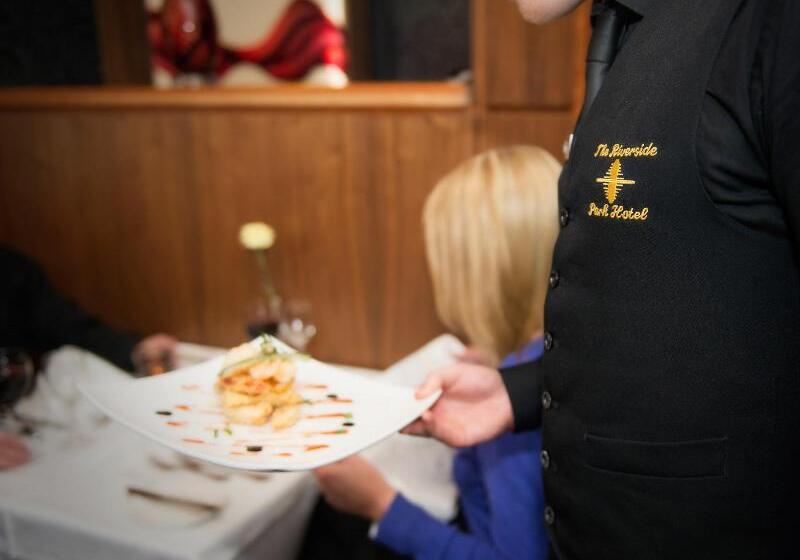 호텔 The Riverside Park