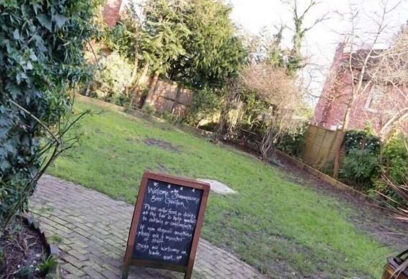 Отель The Stonemasons Inn