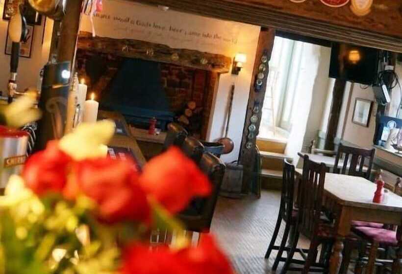 Отель The Stonemasons Inn