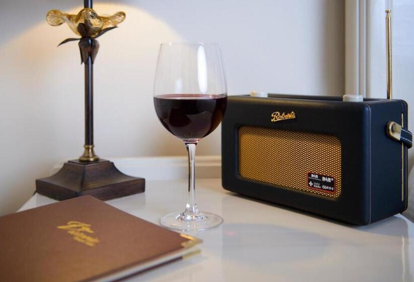 فندق The Victoria