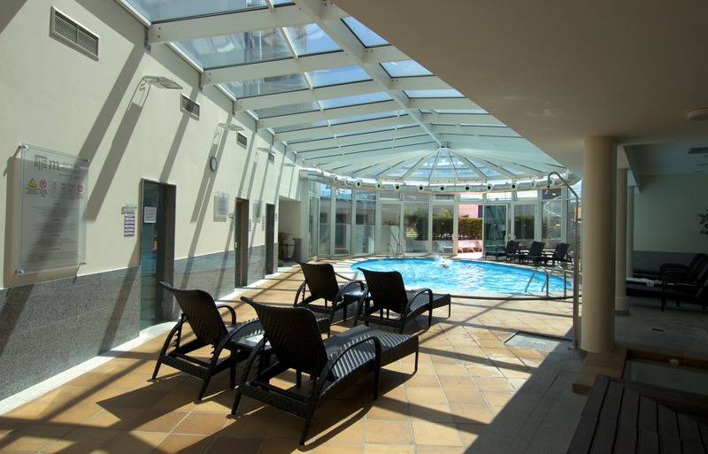 هتل The Views Monumental