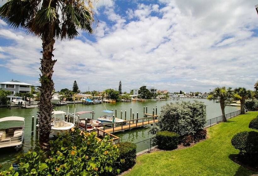 Treasure Island Hotel And Marina