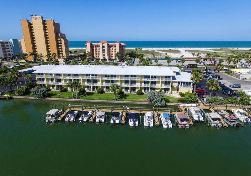 Treasure Island Hotel And Marina
