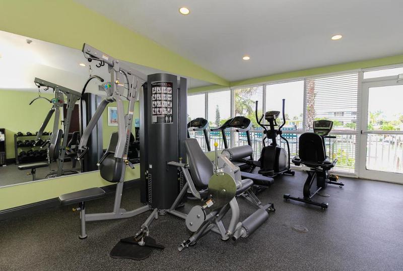 Treasure Island Hotel And Marina