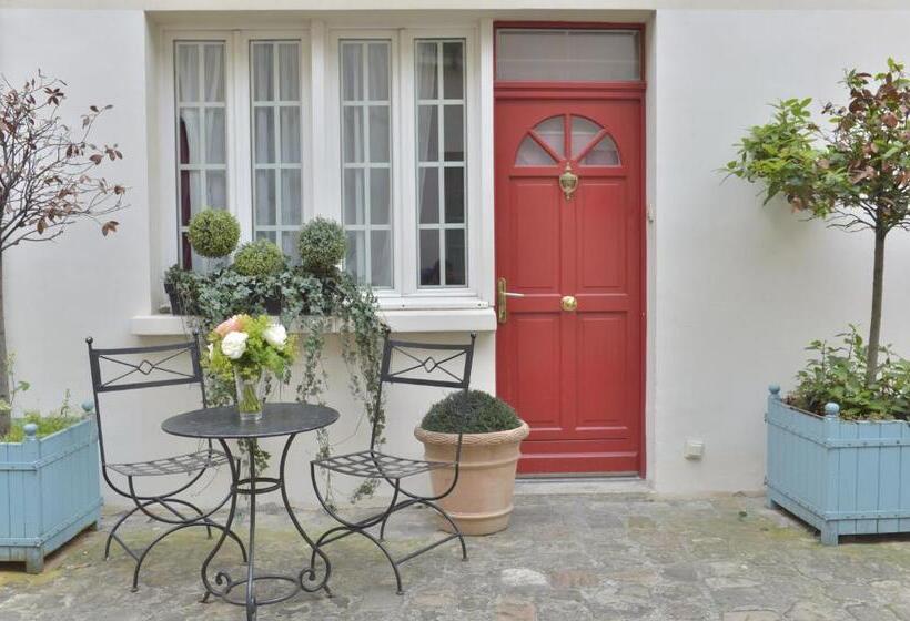 ホテル Unic Renoir Saint Germain