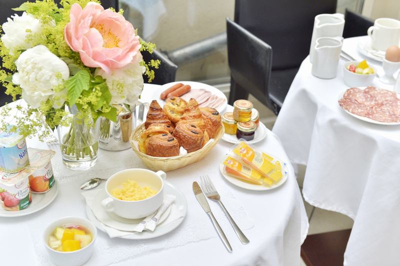 ホテル Unic Renoir Saint Germain