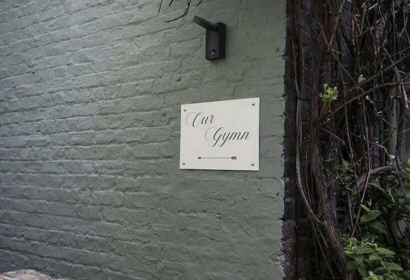 Vancouver Hotel And Studios