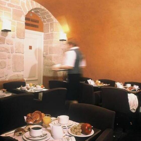 Отель Victoires Opera