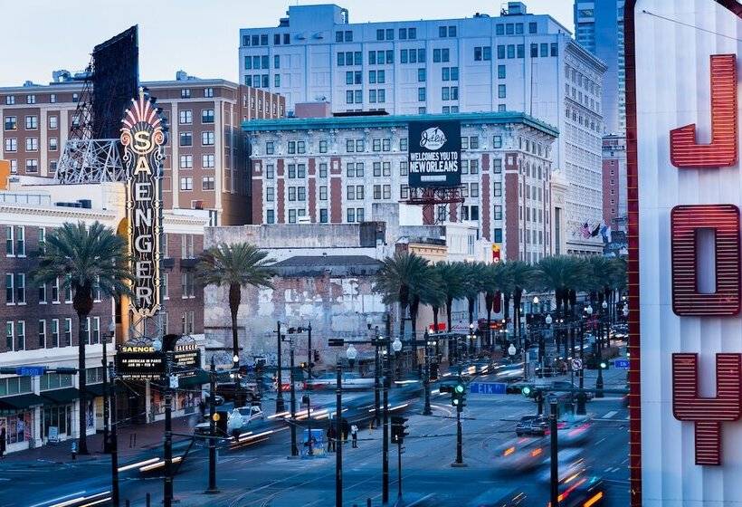 Отель Hampton Inn & Suites New Orleans Canal St. French Quarter