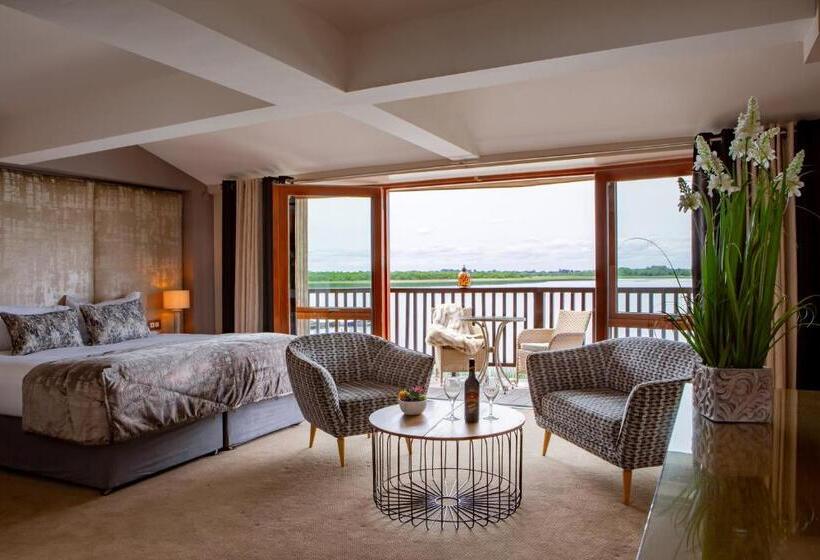 فندق Wineport Lodge