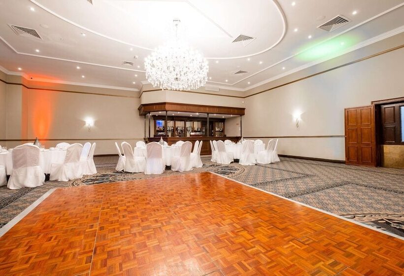 فندق Woodstock Ennis