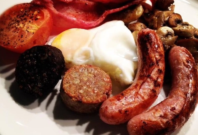 Отель Zuni Restaurant & Boutique