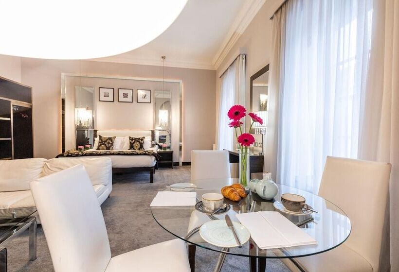 Отель Zuni Restaurant & Boutique