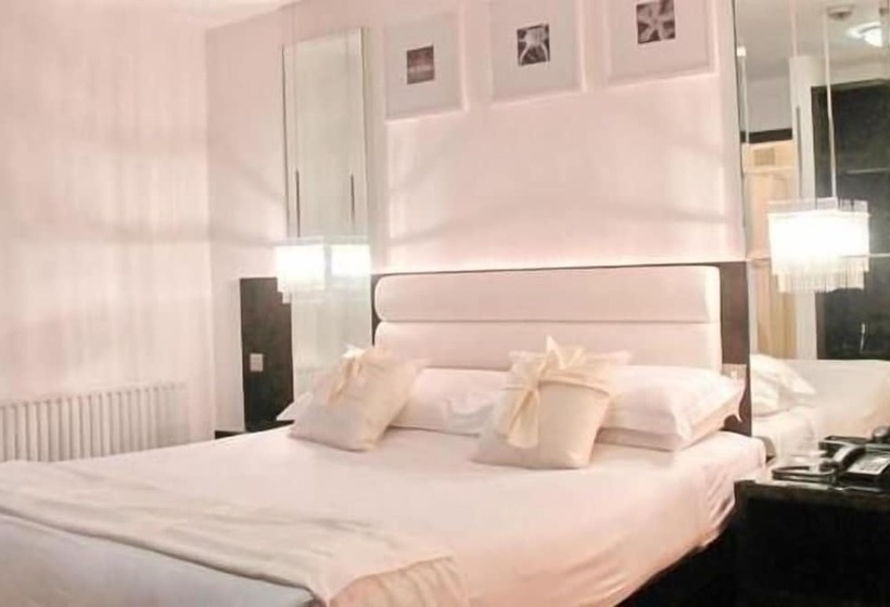 Отель Zuni Restaurant & Boutique