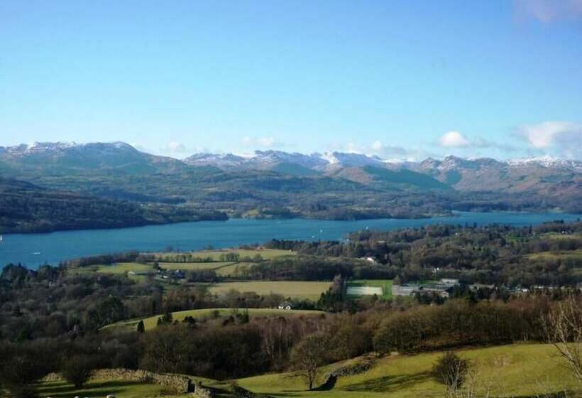 Hunday Manor Country House Hotel