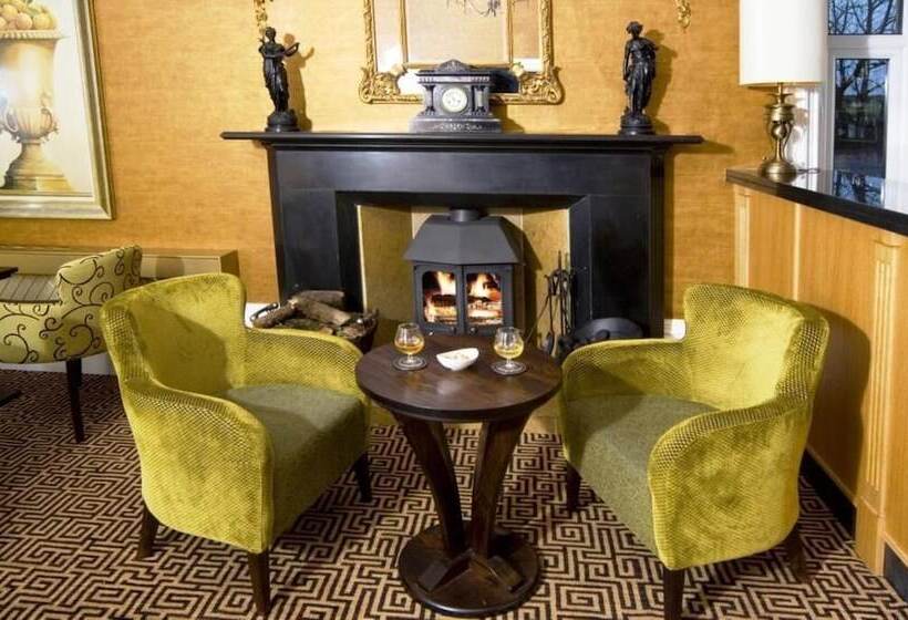 Hunday Manor Country House Hotel