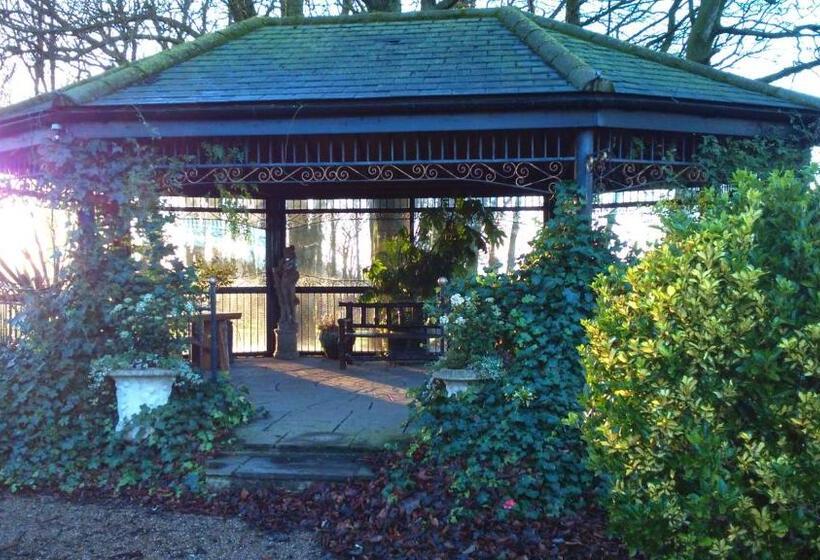 Hunday Manor Country House Hotel