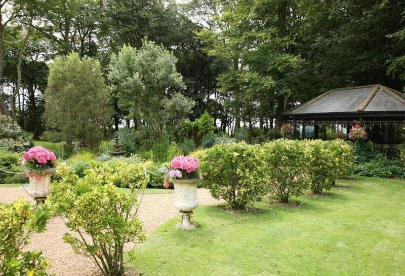 Hunday Manor Country House Hotel
