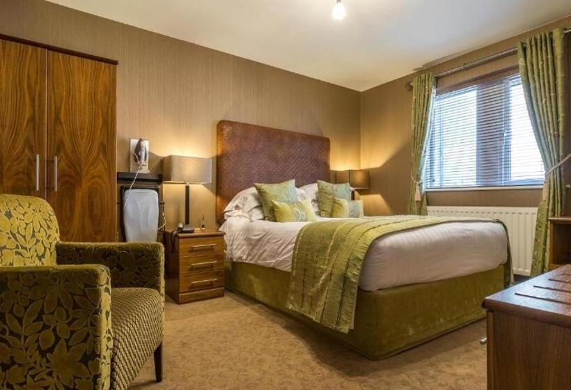 Hunday Manor Country House Hotel